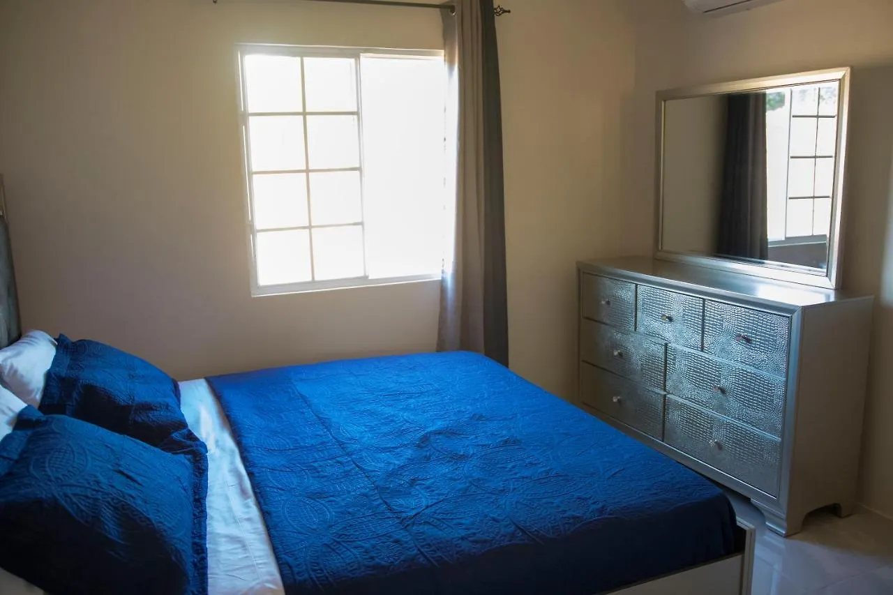 Two King Beds Near Puerto Seco Beach Discovery Bay
