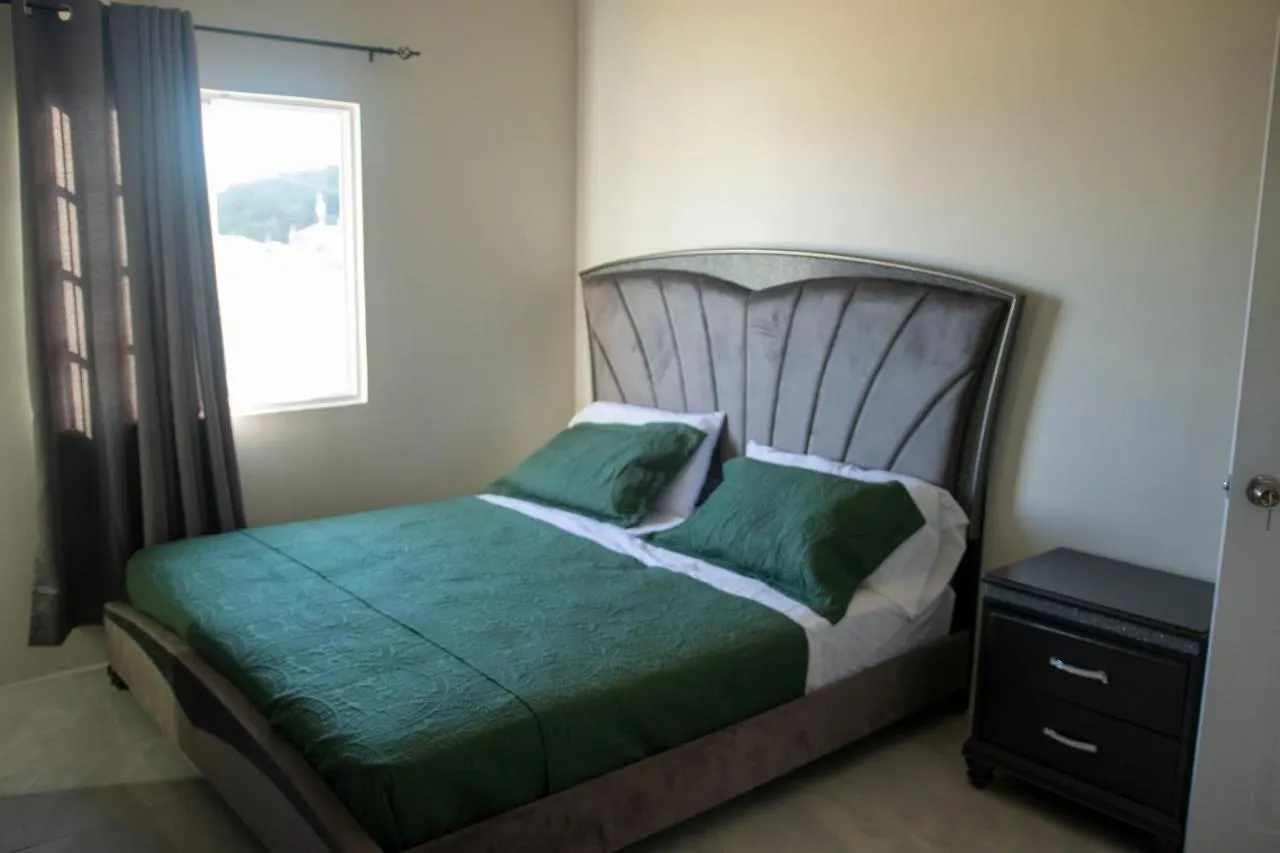Two King Beds Near Puerto Seco Beach ديسكفري باي 0*,  جامايكا