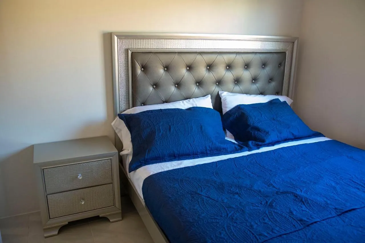 Two King Beds Near Puerto Seco Beach ديسكفري باي بيت للعطل