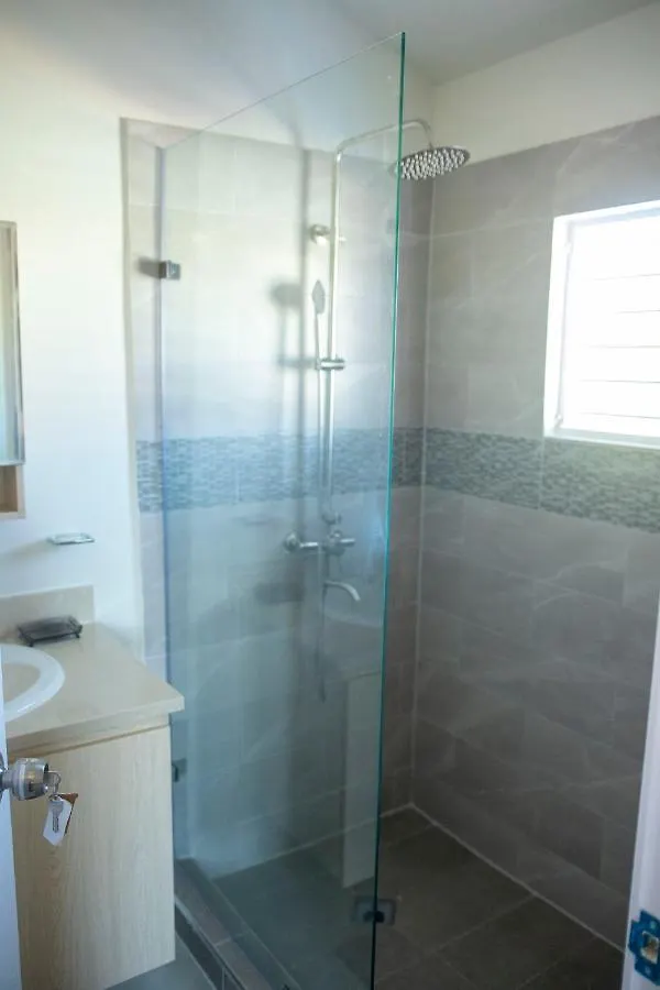 Two King Beds Near Puerto Seco Beach ديسكفري باي